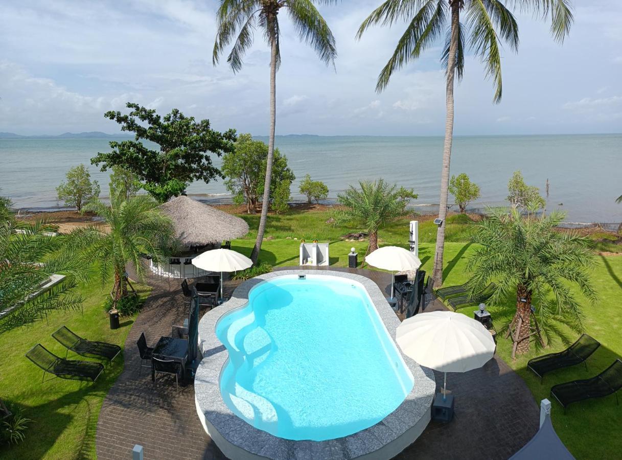 Ganze Villa Beachfront-Pool-Villa-Apartment Ко Чанг Экстерьер фото