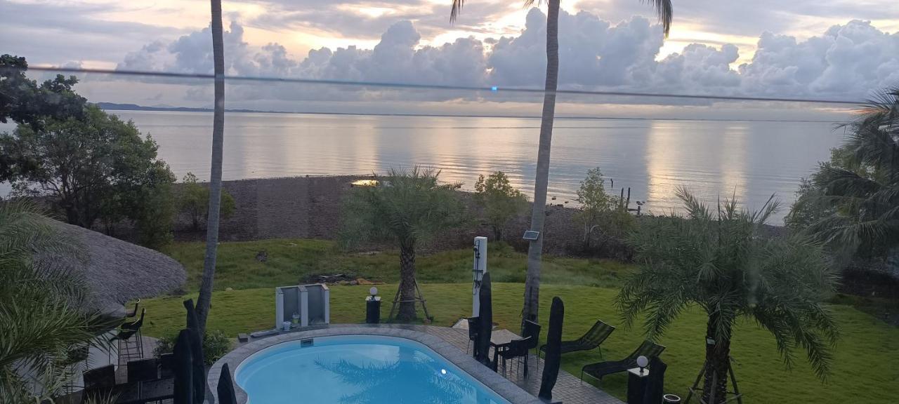 Ganze Villa Beachfront-Pool-Villa-Apartment Ко Чанг Экстерьер фото
